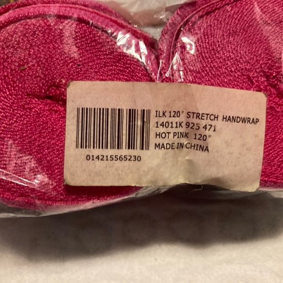 New set of black boxing gloves with hand wraps - Picture 3 of 7